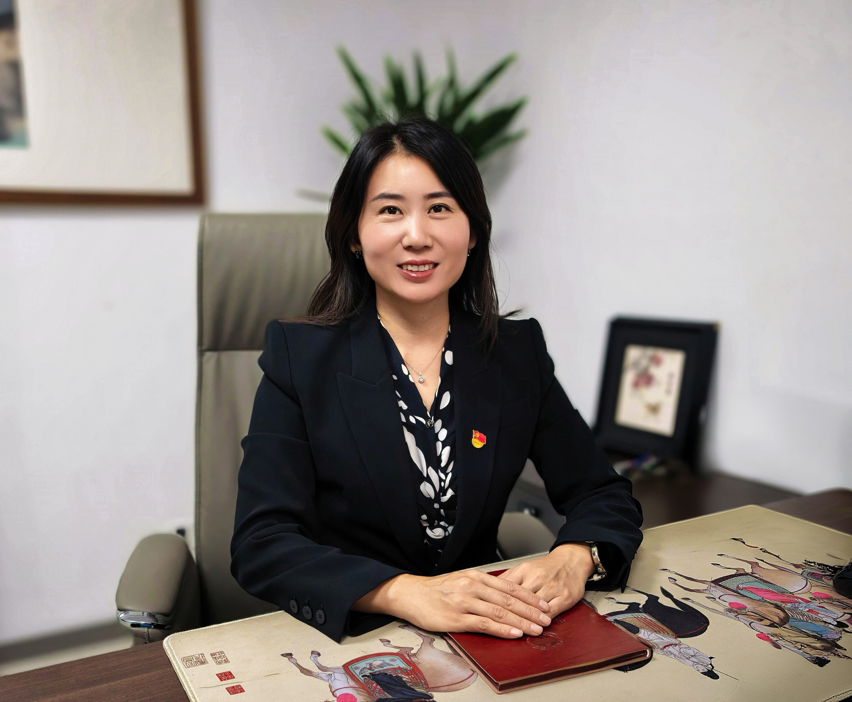 馆长照片