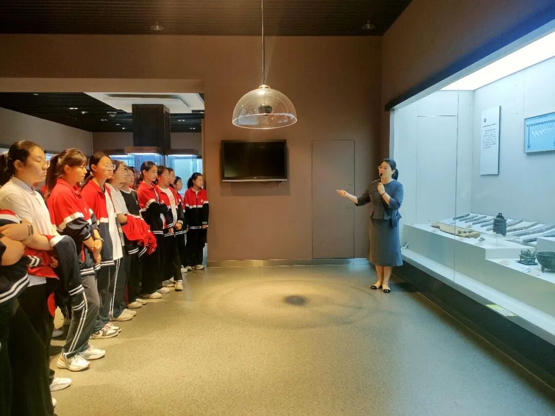 | 研学实践 | 行走历史课堂 触摸麟州文脉 神木市第八中学七年级学子走进市博物馆研学