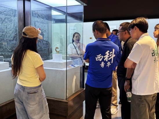 青春三下乡 溯源古麟州 西安科技大学实践团走进神木市博物馆研学观展